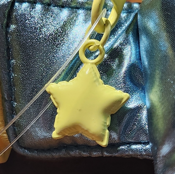 Marc Jacobs PERFECT Metallic Puffer Belt Bag Rainbow Logo Festival  NWT - Picture 4 of 8